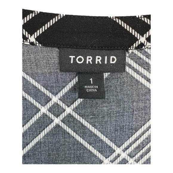 Torrid Black White Plaid Button Front Midi Challis Dress Pockets 1X Sharkbite - Picture 10 of 15